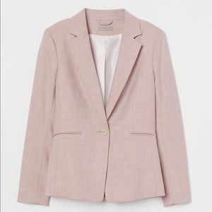 Selling this beautiful H&M fitted blazer in size medium